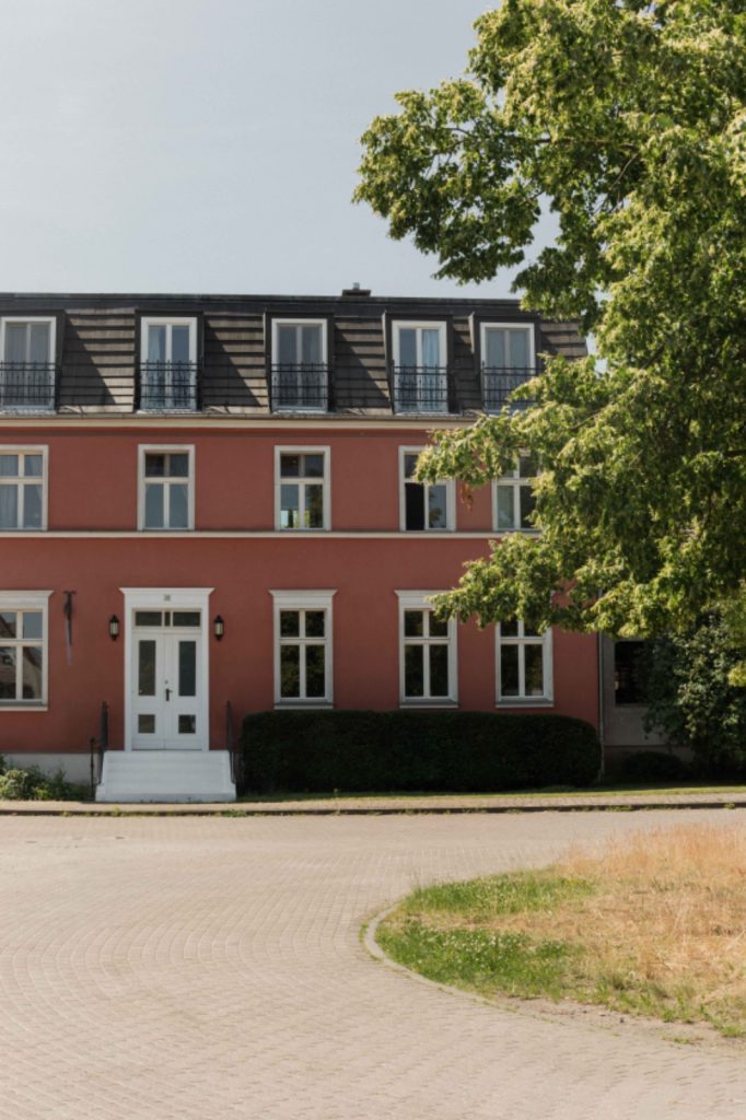 WhatsApp Image 2025-10-13 at 10.46.40 (6)